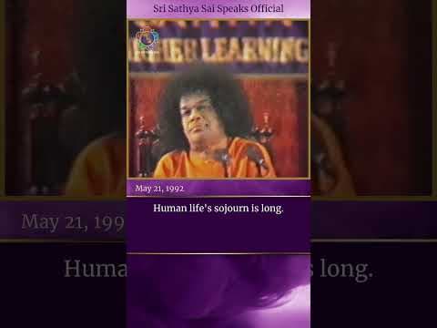 Less Luggage, More Comfort, Makes Travel a Pleasure | Sri Sathya Sai Speaks | May 21, 1992