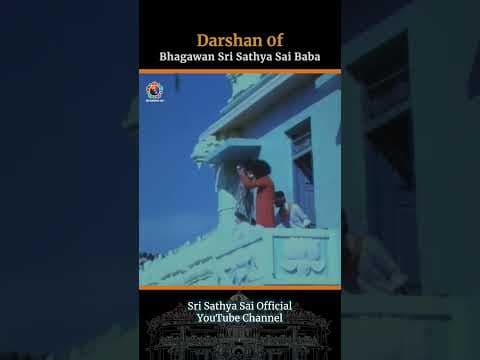 Balcony Darshan | Sri Sathya Sai
