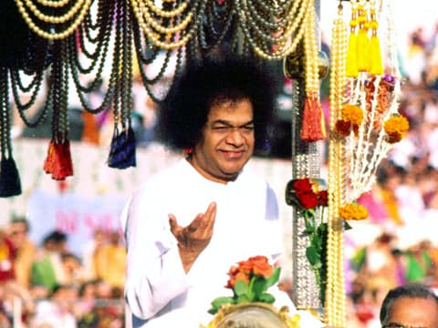100th Birthday of Bhagawan Sri Sathya Sai Baba: Essence and Significance